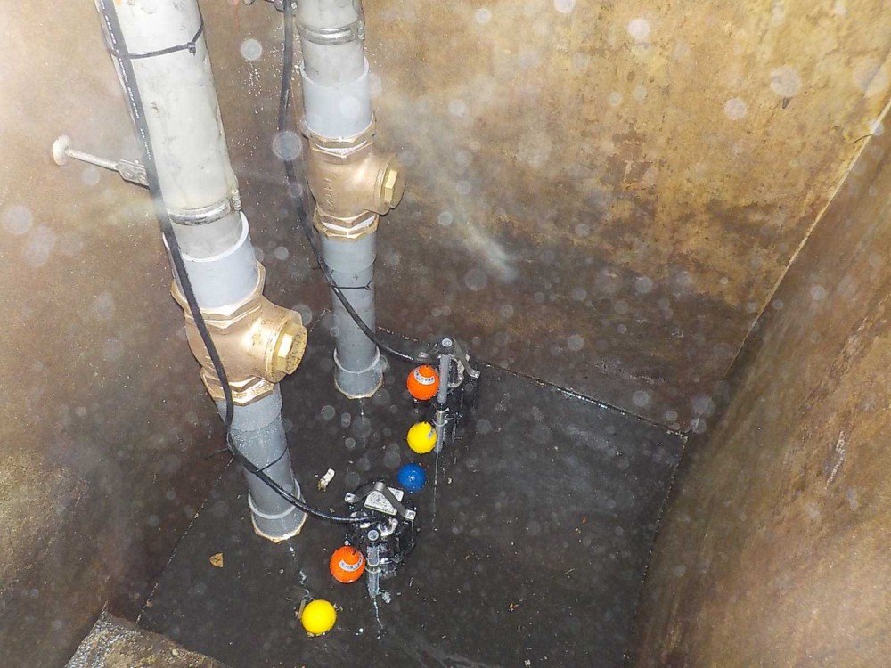 雨水槽排水ポンプ改修工事