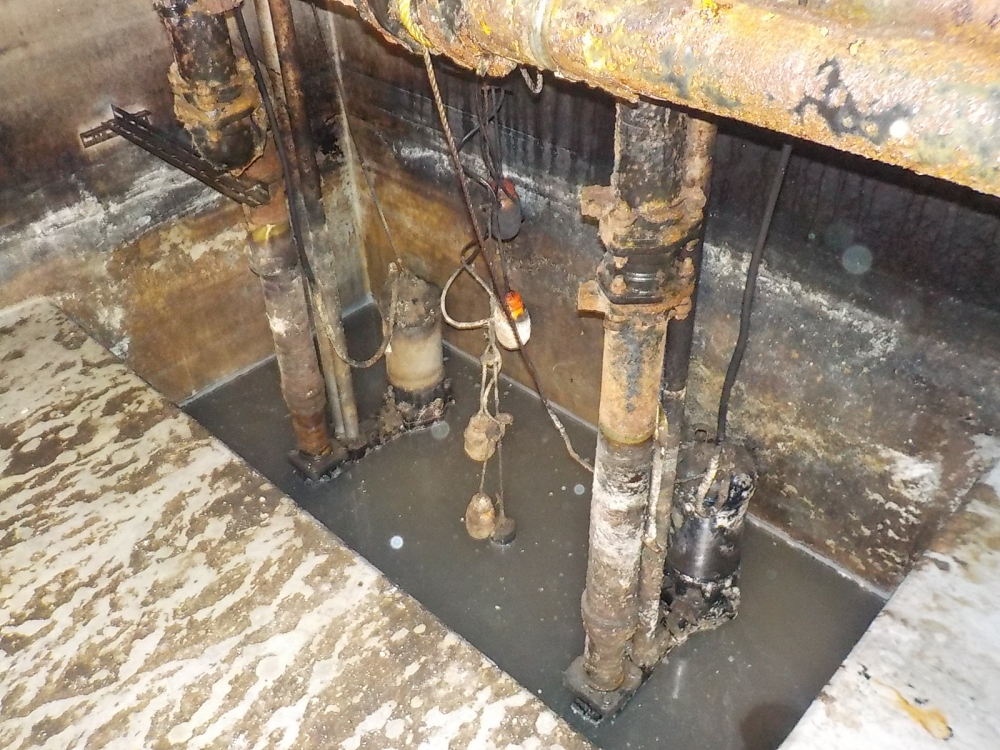 排水槽フロート交換工事