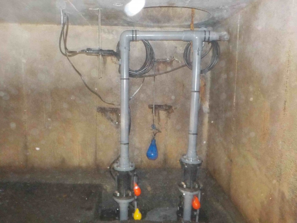 合併槽内排水ポンプ改修工事